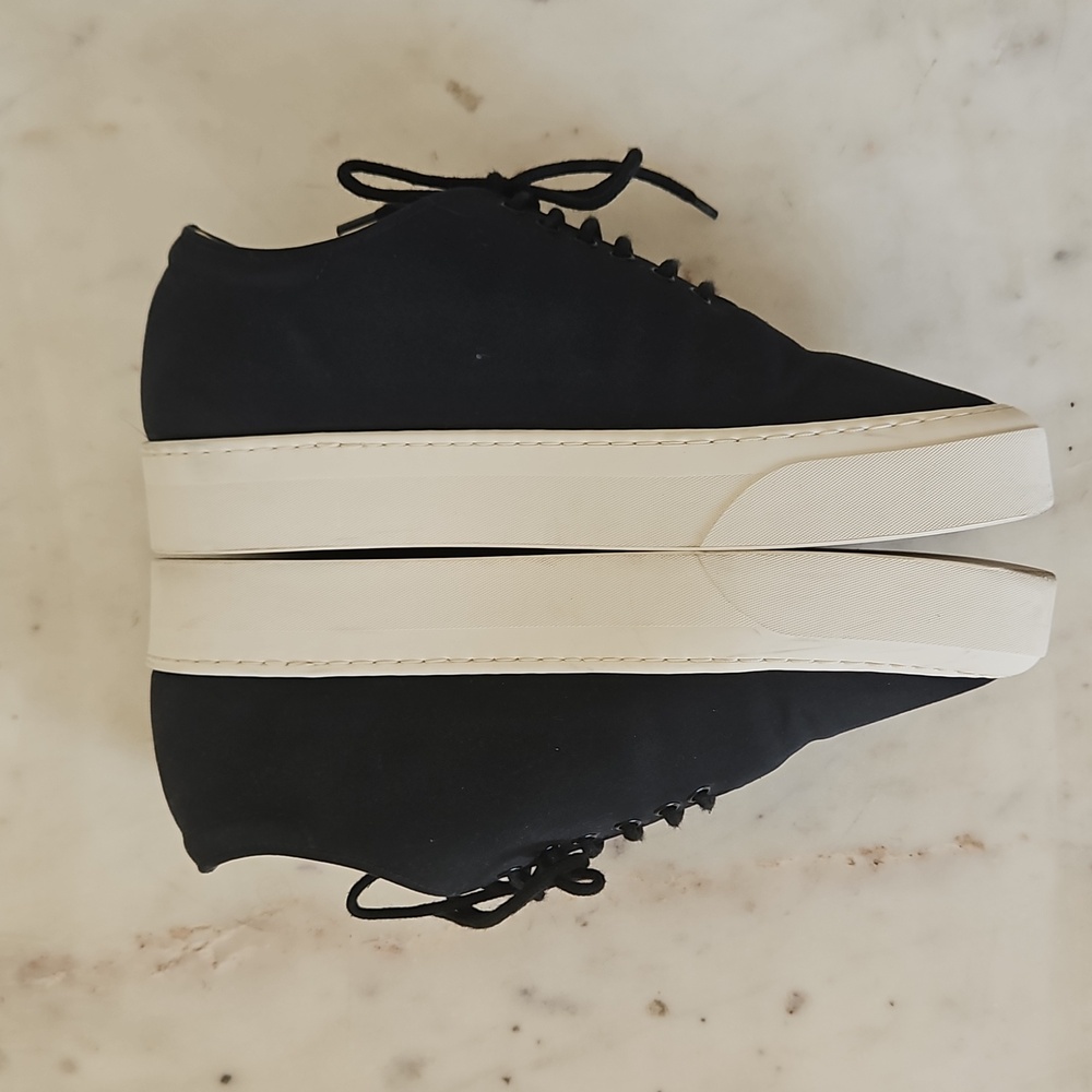 THE ROW: Black Mary H Minimalist Sneakers - Picture 4 of 9